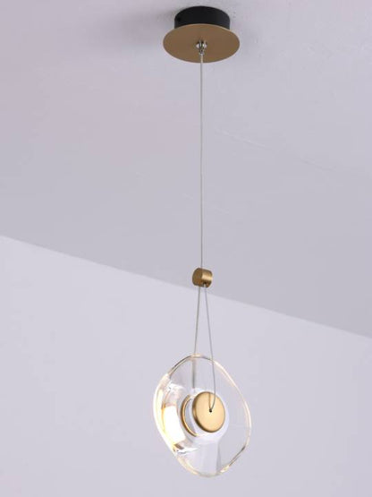 Cristallo Drop – Slim Crystal Pendant in Gold Finish
