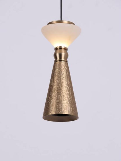 Alba Nova – Compact Alabaster Pendant Light in Matte Gold