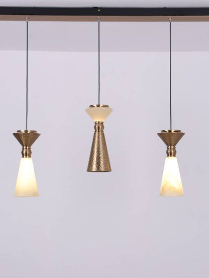 Alba Stratos – Linear Alabaster Pendant Light in Matte Gold