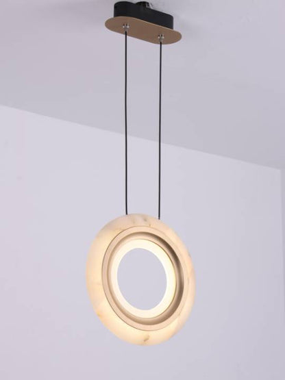 Alba Column – Vertical Alabaster Pendant in Matte Gold