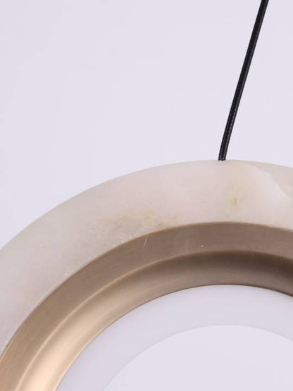 Alba Column – Vertical Alabaster Pendant in Matte Gold