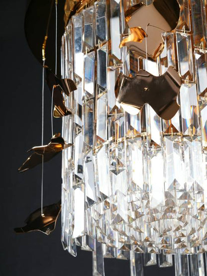 Regalia Grand – 18-Light Crystal Chandelier in Gold Finish