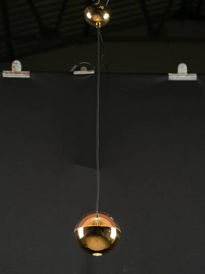 Aura Ray – Compact Gold LED Pendant