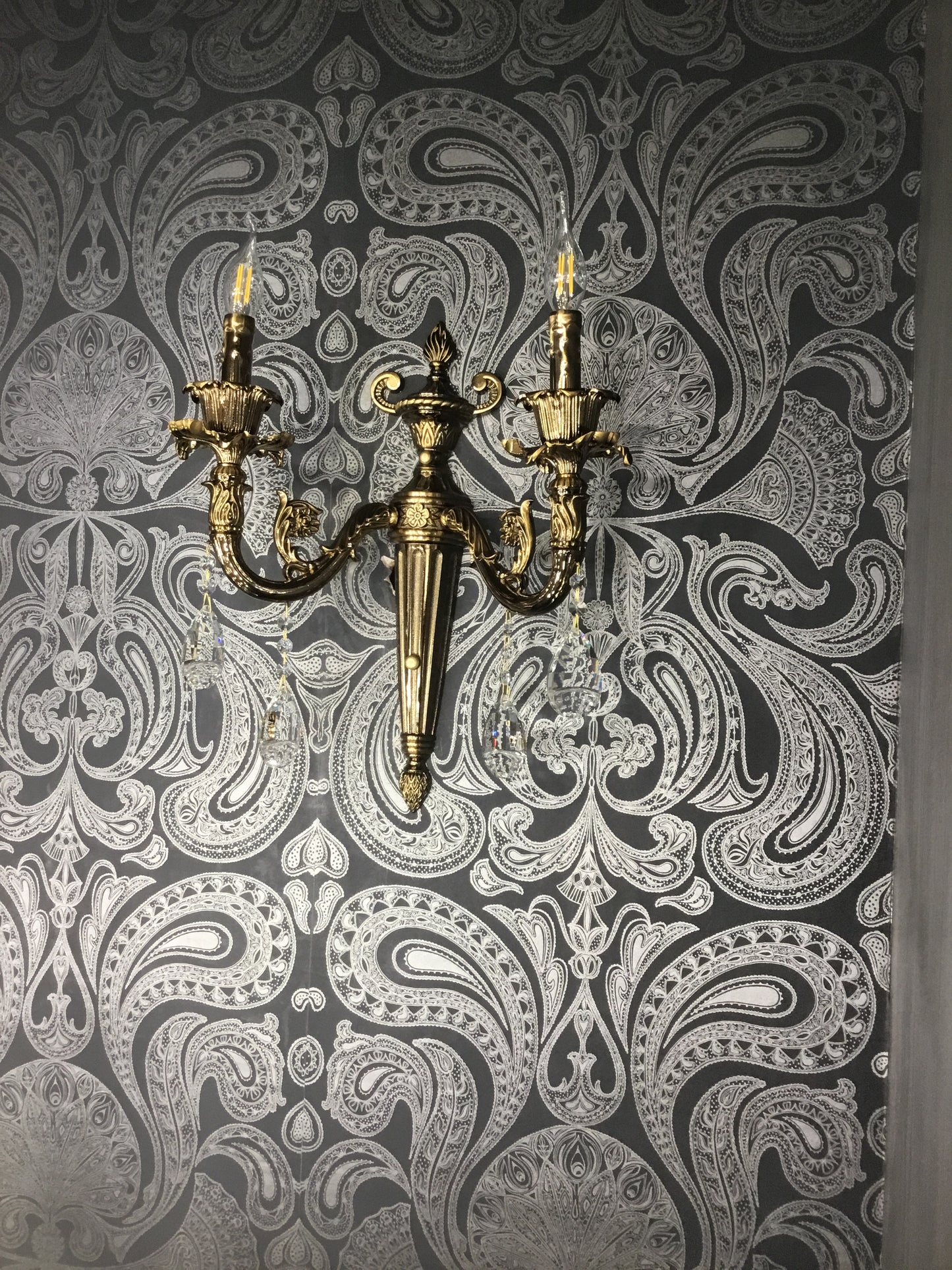 DecoLuminance Lighting - Image 1